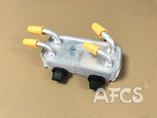 LR031827 LR089887 Oil Cooler For Land Rover Discovery IV Range Rover Sporti